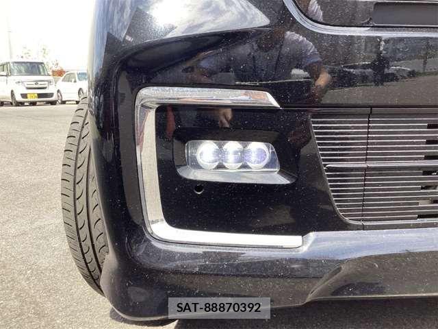 Honda N BOX CUSTOM 2023-05 8367554-13