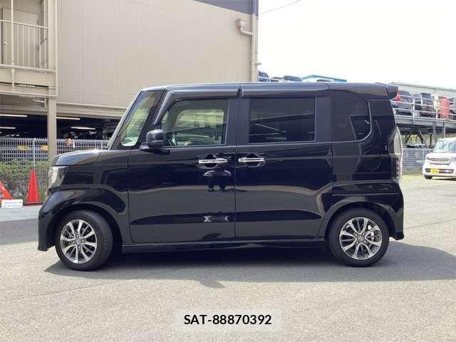 Honda N BOX CUSTOM 2023-05 8367554-14