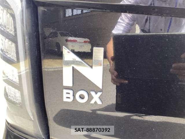 Honda N BOX CUSTOM 2023-05 8367554-19