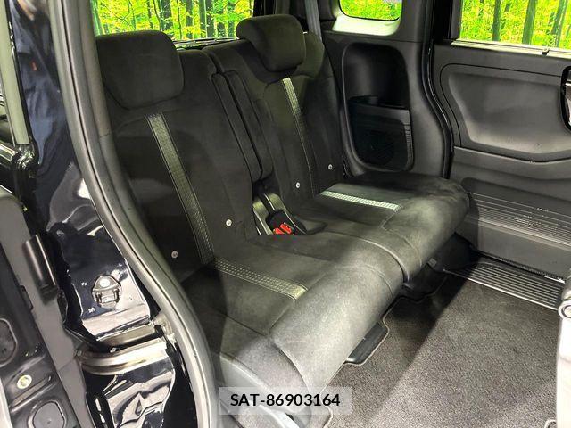 Honda N BOX CUSTOM 2022-01 8367548-10