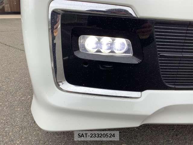 Honda N BOX CUSTOM 2022-01 8367541-11