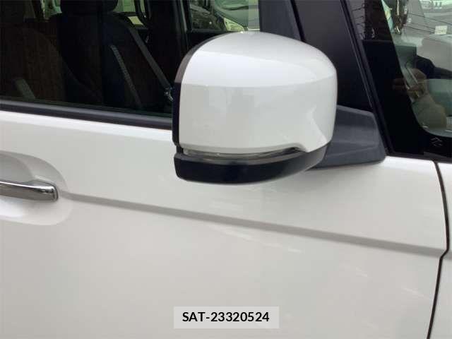 Honda N BOX CUSTOM 2022-01 8367541-12