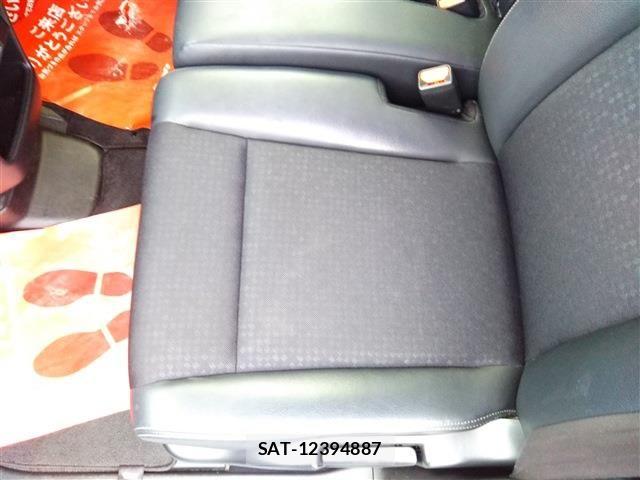 Honda N BOX CUSTOM 2016-08 8367666-18