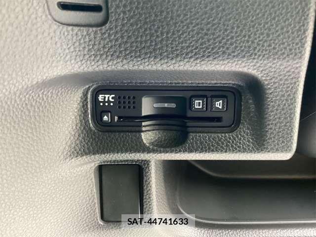 Honda N BOX CUSTOM 2018-04 8367585-10