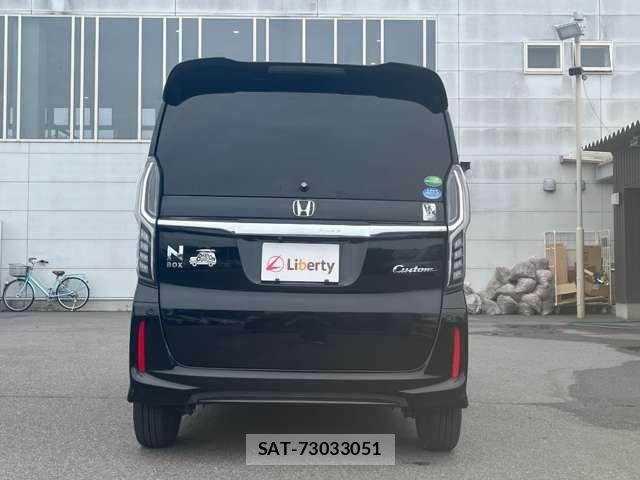 Honda N BOX CUSTOM 2018-05 8367596-12