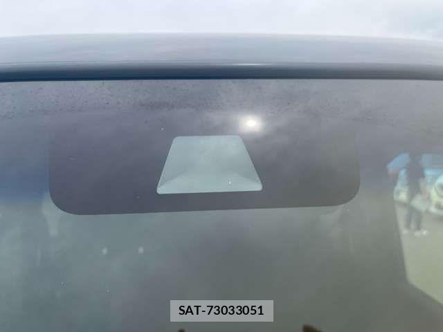 Honda N BOX CUSTOM 2018-05 8367596-15
