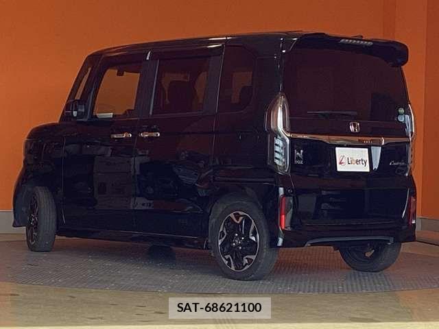 Honda N BOX CUSTOM 2019-02 8367556-11