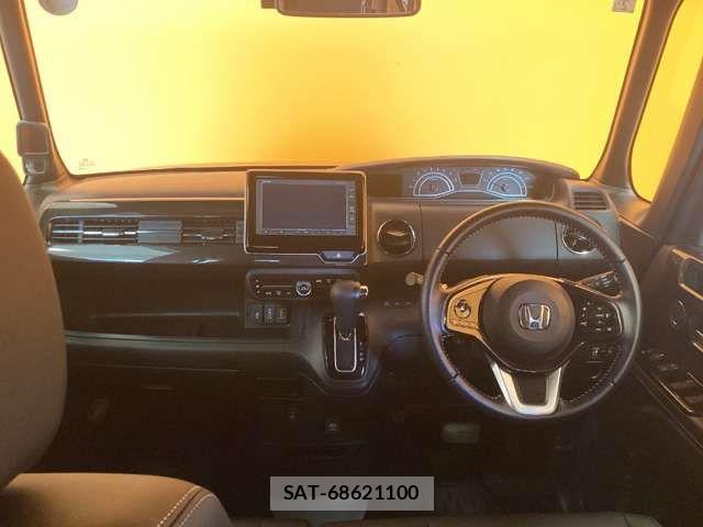 Honda N BOX CUSTOM 2019-02 8367556-19