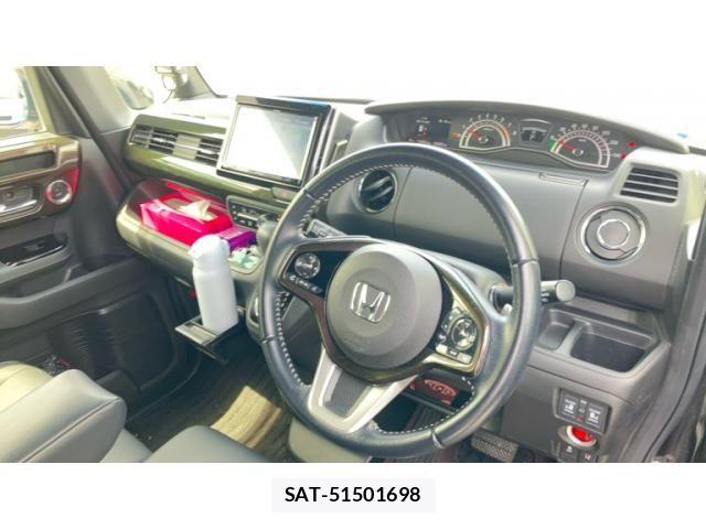 Honda N BOX CUSTOM 2020-02 8367645-6