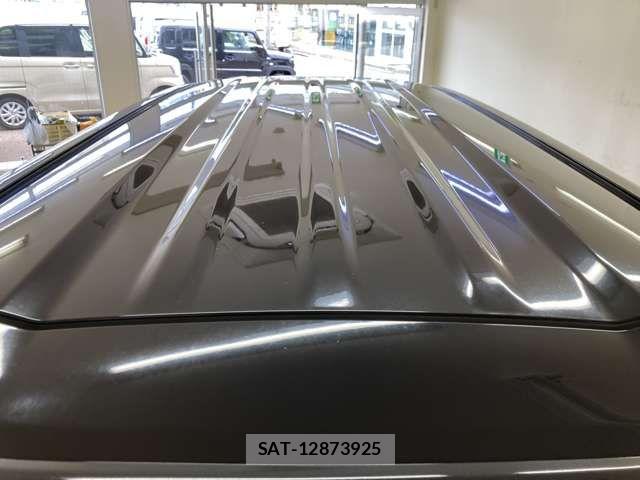 Honda N BOX CUSTOM 2018-05 8367555-11