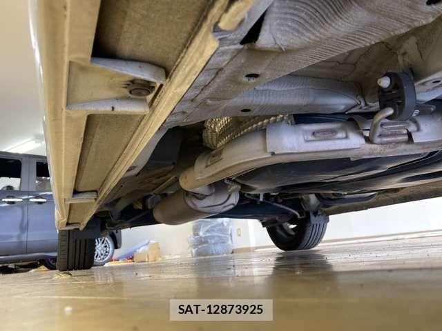 Honda N BOX CUSTOM 2018-05 8367555-17