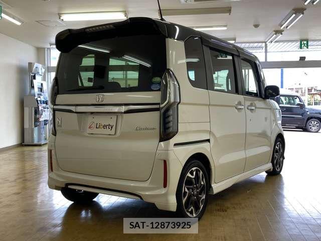 Honda N BOX CUSTOM 2018-05 8367555-5