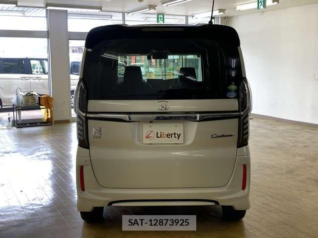 Honda N BOX CUSTOM 2018-05 8367555-6