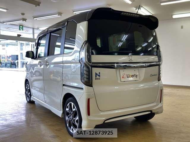 Honda N BOX CUSTOM 2018-05 8367555-7
