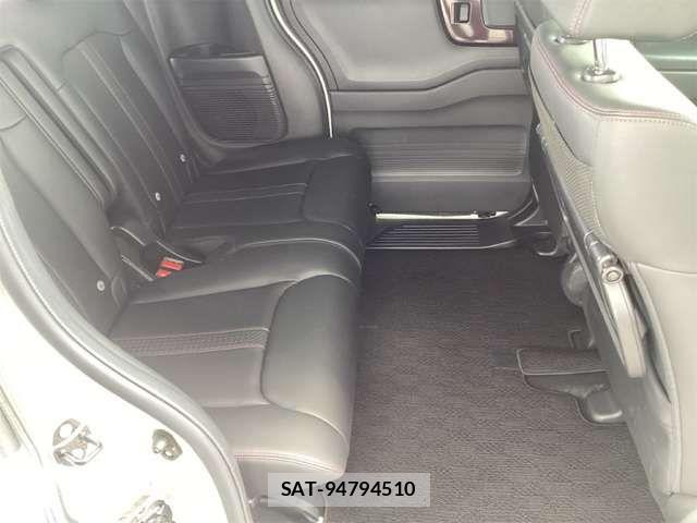 Honda N BOX CUSTOM 2023-03 8367531-15