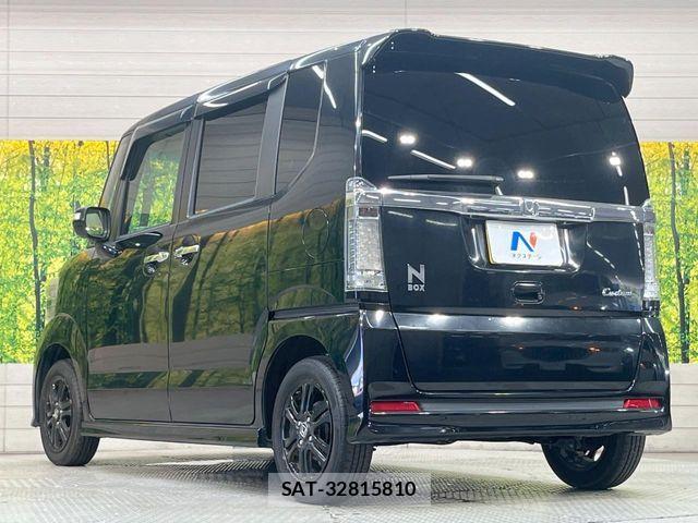 Honda N BOX CUSTOM 2017-04 8367638-16