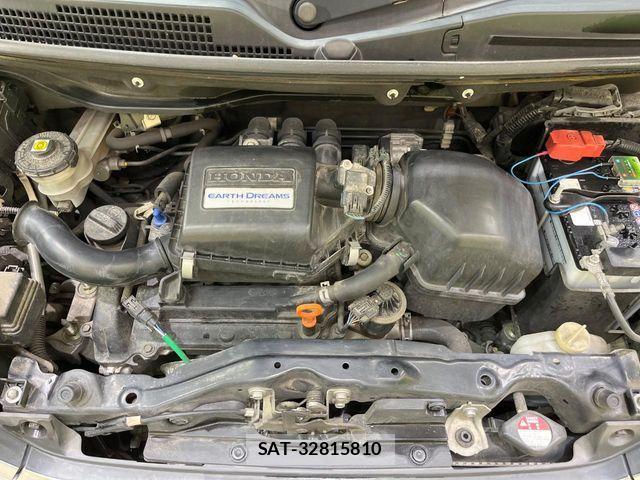 Honda N BOX CUSTOM 2017-04 8367638-17