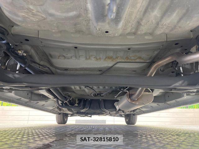 Honda N BOX CUSTOM 2017-04 8367638-18