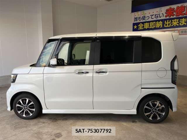 Honda N BOX CUSTOM 2018-12 8367602-11