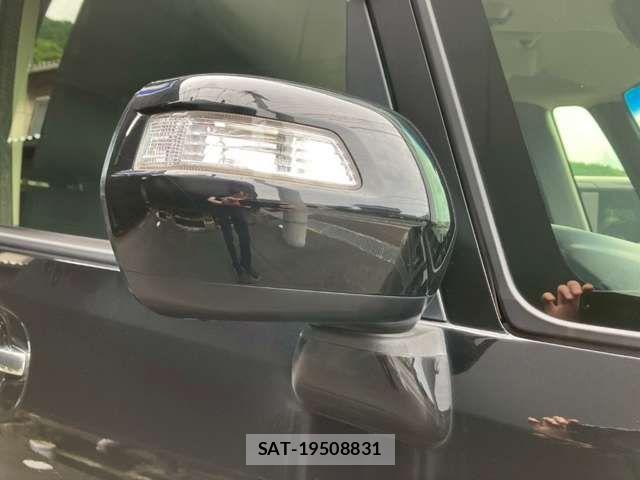 Honda N BOX CUSTOM 2017-01 8367641-14
