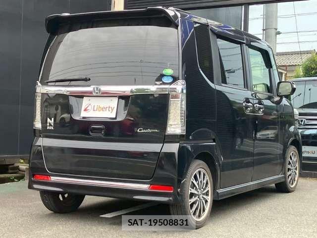 Honda N BOX CUSTOM 2017-01 8367641-7