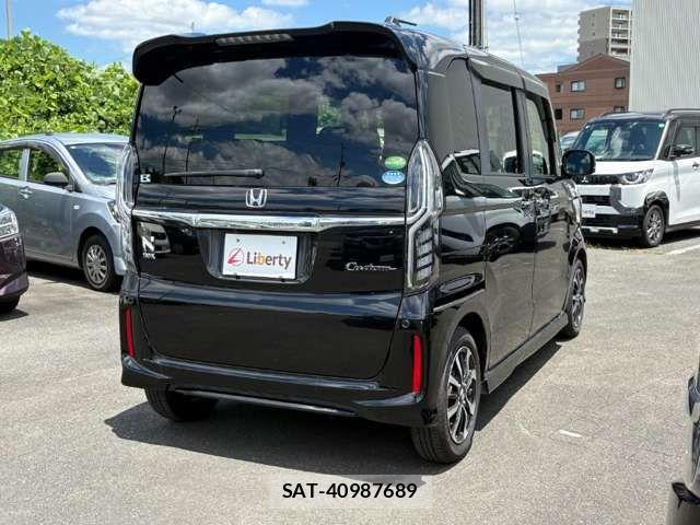 Honda N BOX CUSTOM 2019-07 8367593-12