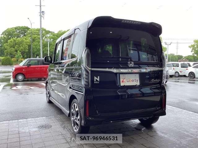 Honda N BOX CUSTOM 2020-05 8367564-11