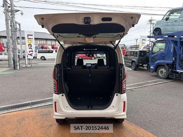 Honda N BOX CUSTOM 2022-03 8367520-14