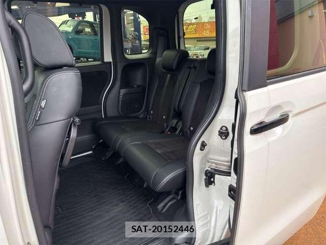 Honda N BOX CUSTOM 2022-03 8367520-19