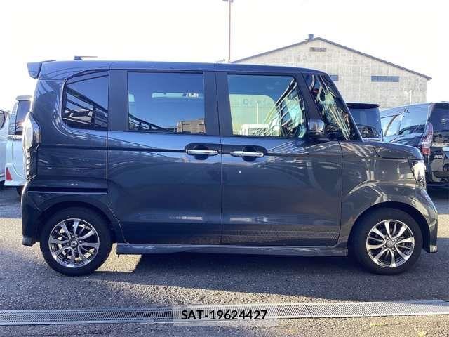 Honda N BOX CUSTOM 2023-08 8367570-9