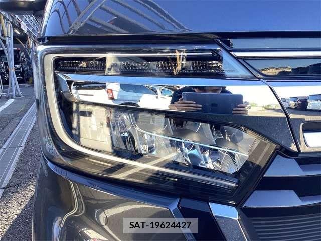 Honda N BOX CUSTOM 2023-08 8367570-17