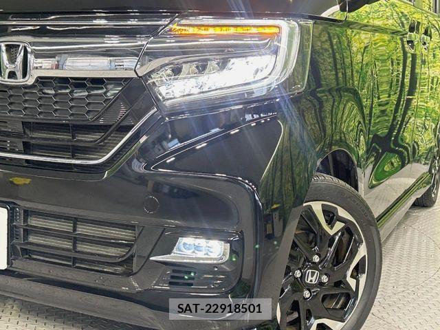 Honda N BOX CUSTOM 2019-01 8367588-11