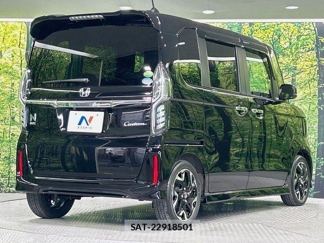 Honda N BOX CUSTOM 2019-01 8367588-16
