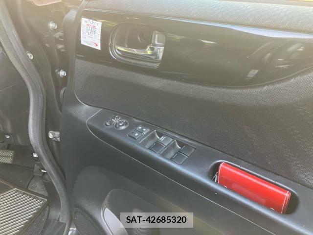 Honda N BOX CUSTOM 2014-08 8367674-11