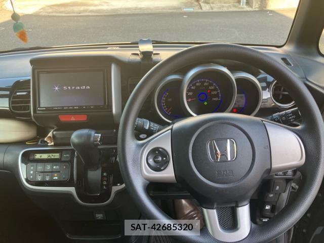 Honda N BOX CUSTOM 2014-08 8367674-14