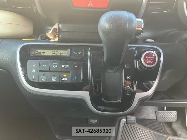 Honda N BOX CUSTOM 2014-08 8367674-16