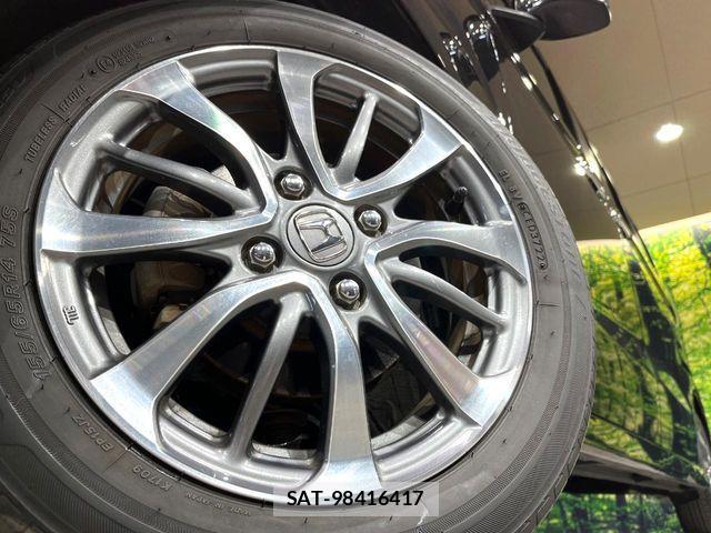 Honda N BOX CUSTOM 2023-02 8367566-13
