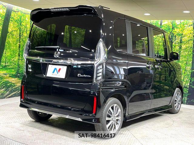 Honda N BOX CUSTOM 2023-02 8367566-17