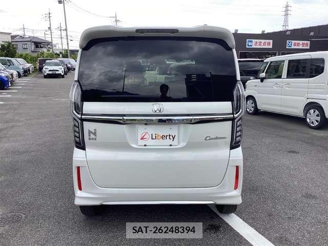 Honda N BOX CUSTOM 2022-05 8367589-11