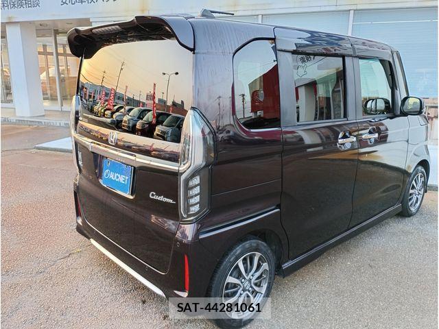 Honda N BOX CUSTOM 2022-08 8367610-2