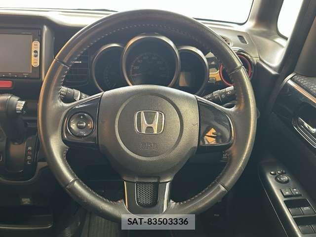 Honda N BOX CUSTOM 2014-08 8367661-1
