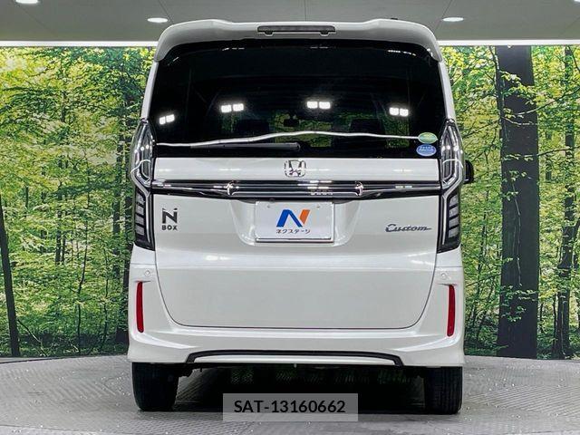 Honda N BOX CUSTOM 2019-10 8367584-14