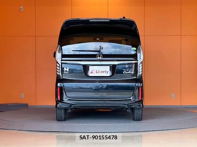Honda N BOX CUSTOM 2019-10 8367597-10