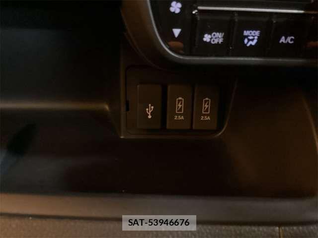 Honda N BOX CUSTOM 2020-03 8367557-10