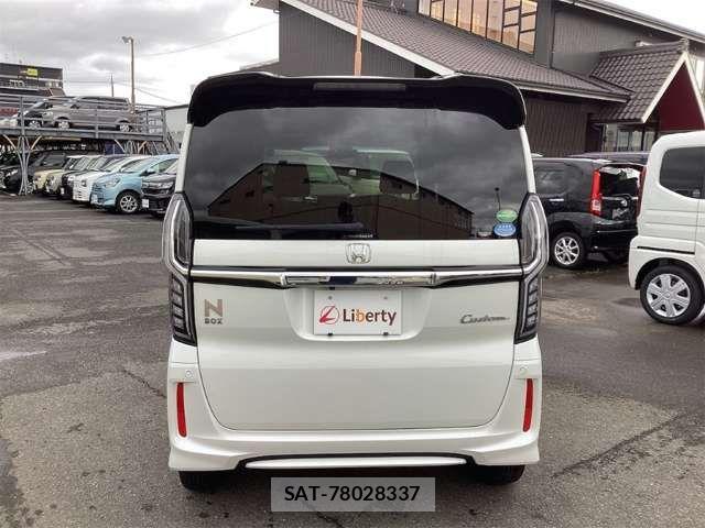 Honda N BOX CUSTOM 2019-06 8367568-9