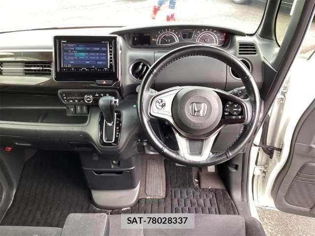 Honda N BOX CUSTOM 2019-06 8367568-1