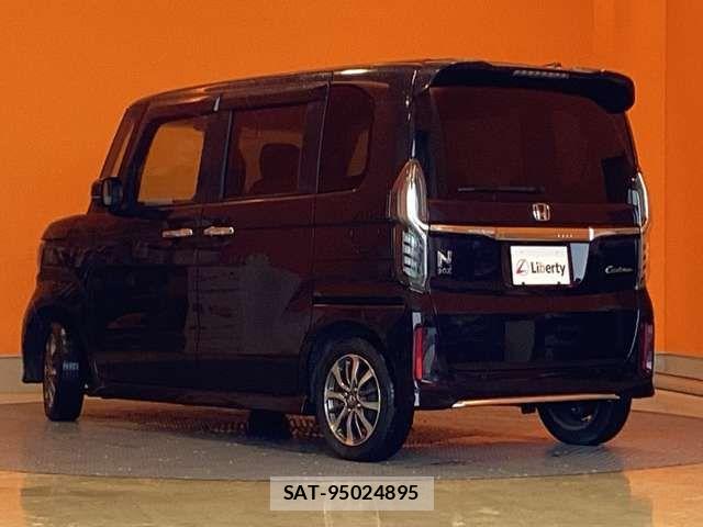 Honda N BOX CUSTOM 2023-05 8367553-11