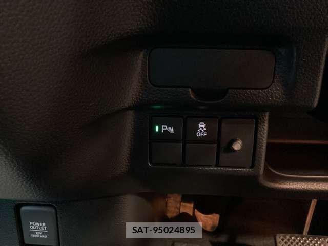 Honda N BOX CUSTOM 2023-05 8367553-18