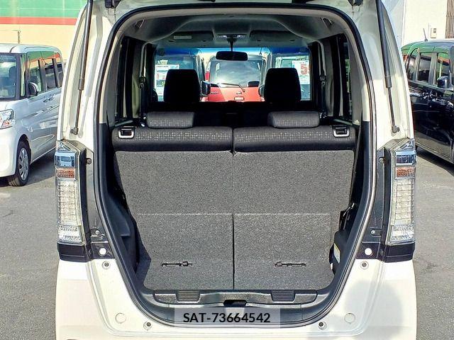 Honda N BOX CUSTOM 2016-05 8367656-14