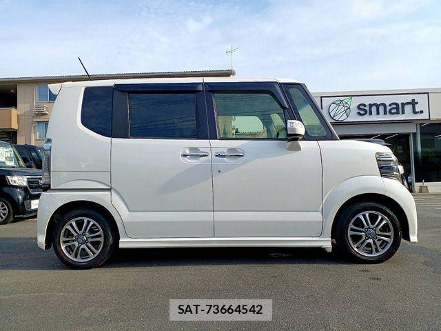 Honda N BOX CUSTOM 2016-05 8367656-5